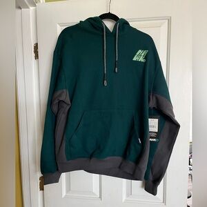 Tony Hawk Men’s green and Charcoal Pullover Hoodie